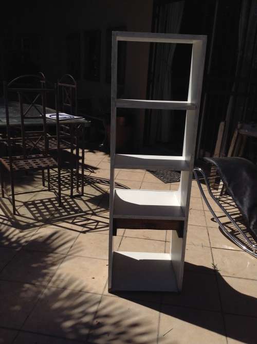 White 3 level one draw bookcase