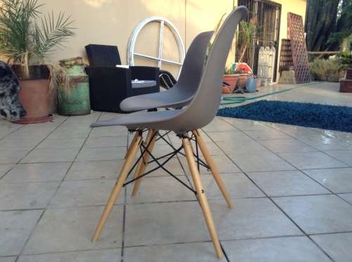 Funky  legs retro grey chair