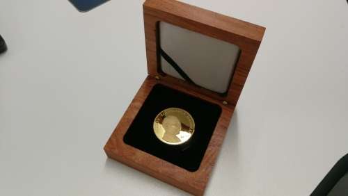 Mandela commemorative Medal - Signature Series