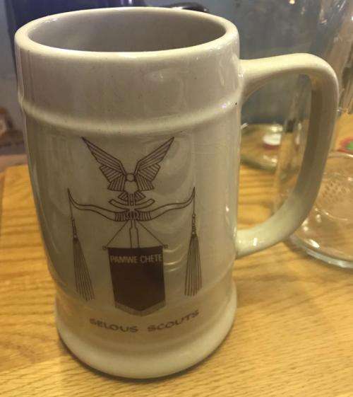 SELOUS SCOUTS PAMWE CHETE COMMEMORATIVE MUG PRE-1980 - NORBEL POTTERIES RHODESIA