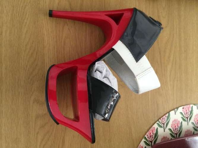 UK Stunning High Heels Size 6