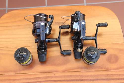 2 * Shimano DL6000RA Baitrunner Fishing Reels
