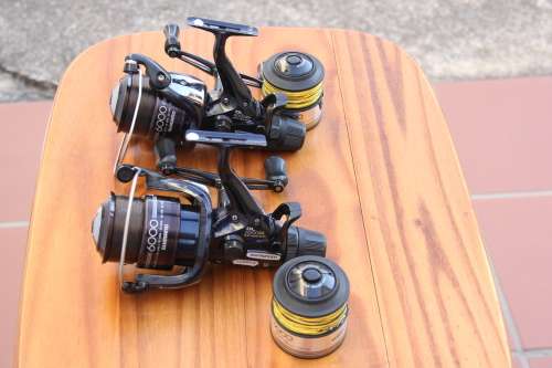 2 * Shimano DL6000RA Baitrunner Fishing Reels
