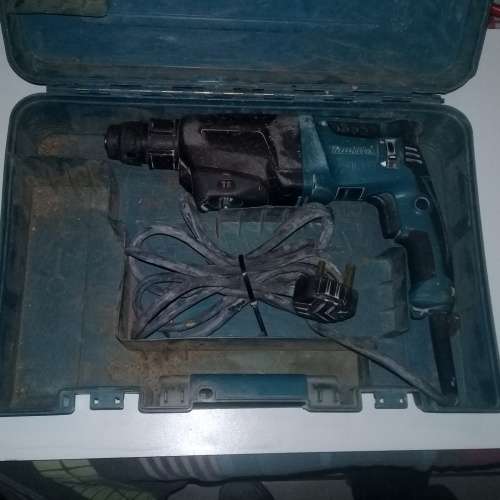 MAKITA HR2460 rotary hammer drill