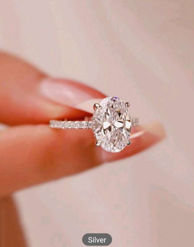 Silver Super Sparkly Engagement Ring Suitable For Women
