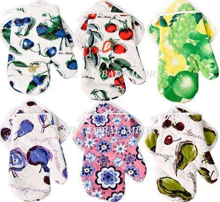 OVEN GLOVE & POT HOLDER SET