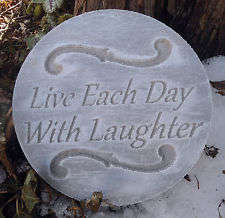20cm Live each day... Garden Stone decor. - made in SA