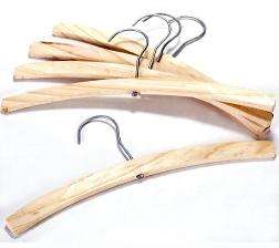 HANGERS WOODEN - 5 PCE KIDS