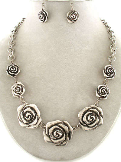 NEW ARRIVAL! ROSE DESIGNER NECKLACE & EARRING SET