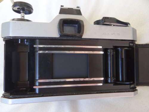 Pentax K1000 SLR Film Camera with Pentax 50mm f2 Lens