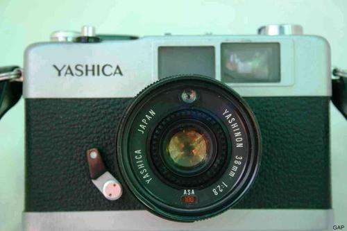 YASHICA ME 35 Yashinon 38mm f2.8 Self Timer