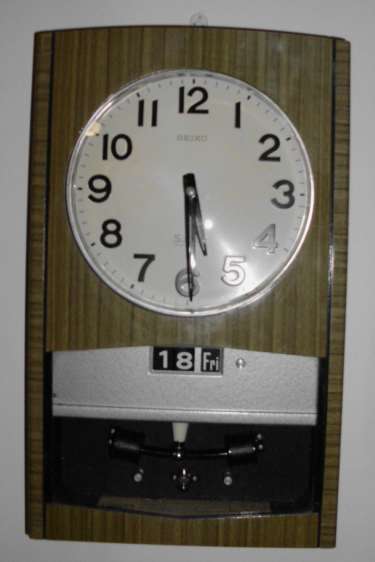 Seiko Sonola Transistor date clock, made in Japan - in a very good condition