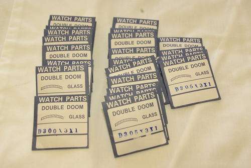 Watch parts - 25 x double dome glasses (D305 x 3 x 1 and D300 x 3 x 1) - new old stock