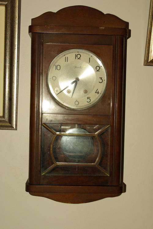 Fauch wall clock