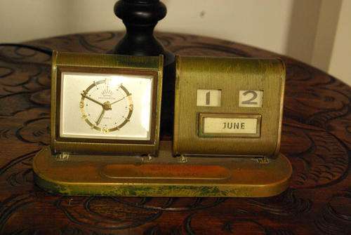 Monarch time / date desk clock