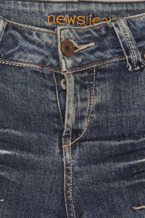 News Jeans size 10