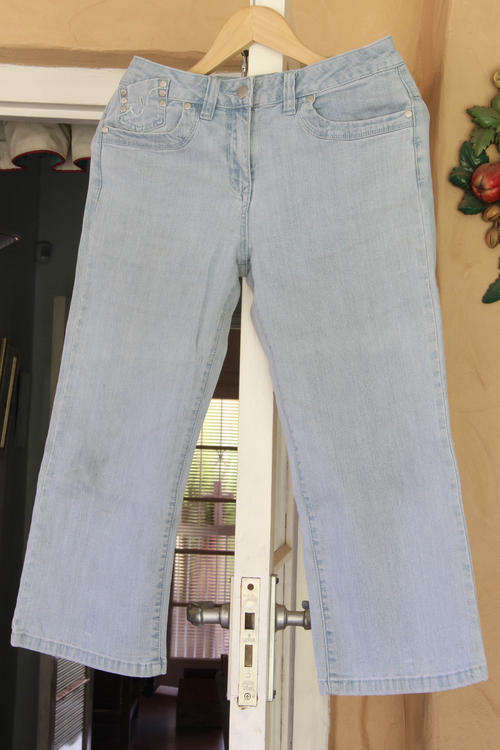 Queenspark jeans size 10.