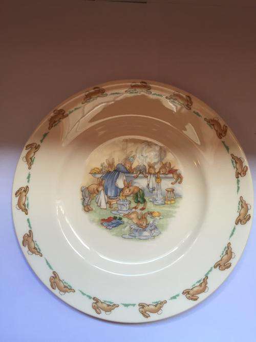 Bunnykins 20cm plate 'Bathtime'