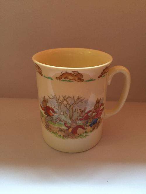 Bunnykins mug, skaters