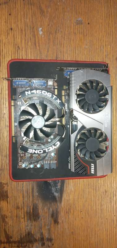 MSI Nvidia Geforce 570 & 460 Graphic Cards for parts. (Non functional)