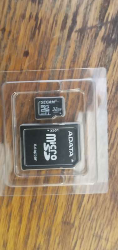 4K HDMI TV Stick with Retroarch OS and 2 x Wireless 2.4Ghz Controllers