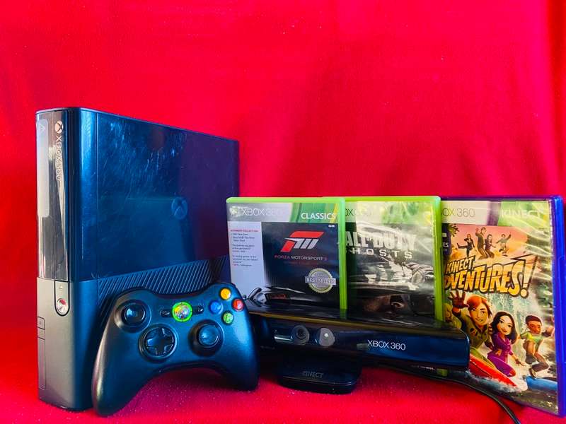Xbox 360 E 4GB