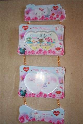 Hello Kitty Bedside Clock and photo frame, was R60now R30