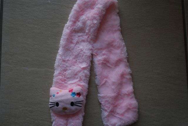 Hello Kitty scarve