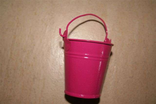Small pink bucket 6 cm
