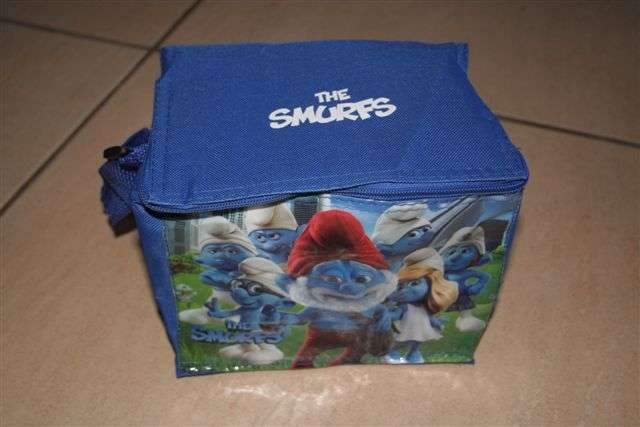 Smurf cooler bag/ lunchbag