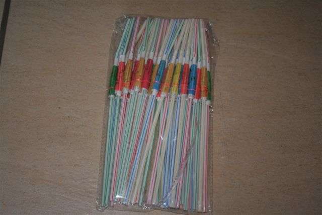 50 cocktail straws with umbrella