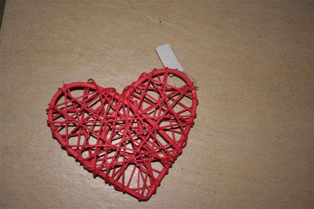 Wedding or valentine red Rattan Heart 10cm