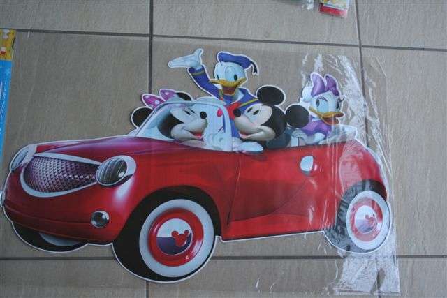 XL Mickey and Minnie mouse wall sticker, Ideal for party decor +-85cm