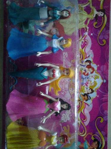 Princess figurines, perfect to use as cake toppers, special only R35