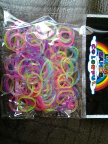 Rainbow Loom bands, 200 per packet