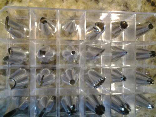 24 piece cake decorating metal nozzle set