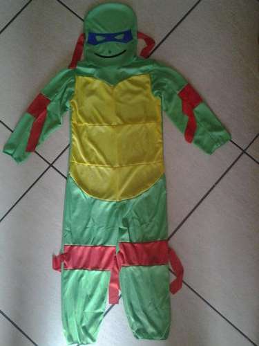 Teenage Mutant Ninja Turtle dress up suite, Age 5-6 years
