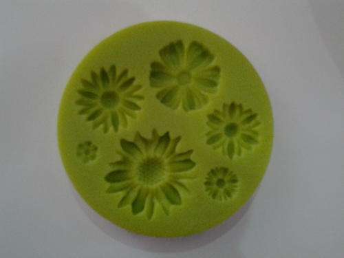 Silicone fondant / sugarpaste flower mould