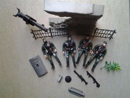 Army forces action figurines set, perfect to use as cake topper