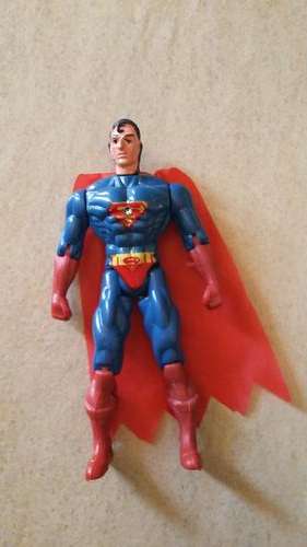Superman figurine , 13cm perfect to use as cake topper