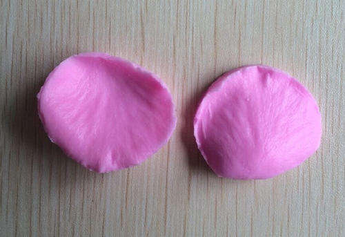 Rose petal silicone mould, for choclate or fondant, size of mould 3x3.5cm