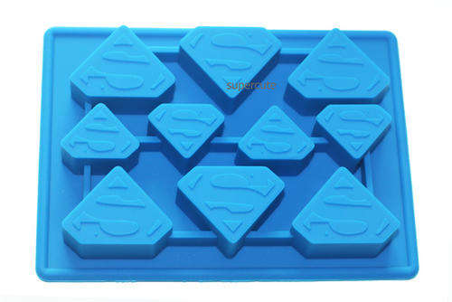 Silicone fondant Superman mould. moud size 15x10cm