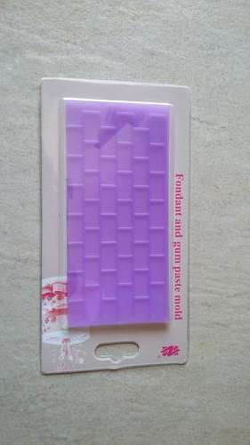 Fondant brick wall embosser