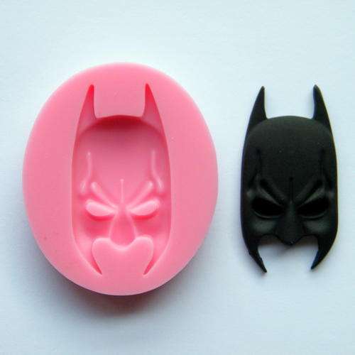 Batman silicone mould, for fondant, size of mould 7x6cm was R70 now R35