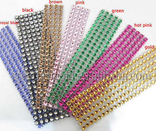 Diamante roll for decor or cake decorating, light pink