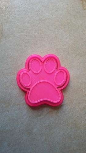 Paw cookie cutter