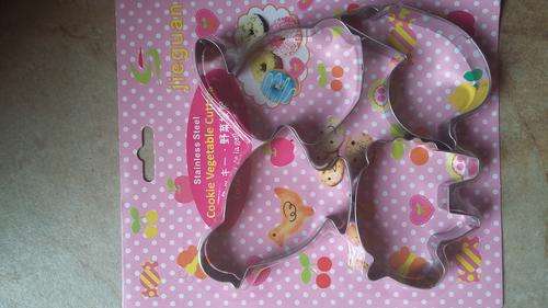 Shapes cookie  cutter metal, chick bunny bird pig
