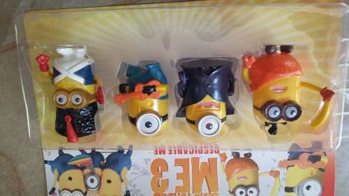 Despicable me 2 minions, plastic figurine set, perfect to use as cake toppers. Was R160 now R90