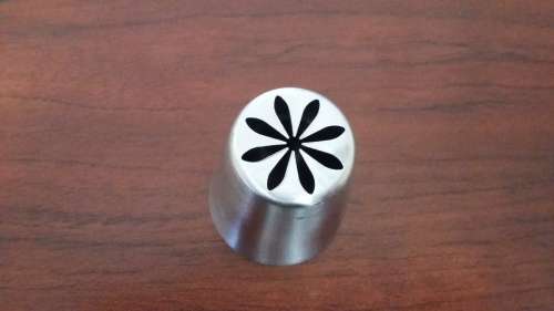 large Russian cake decorating metal nozzle, Q