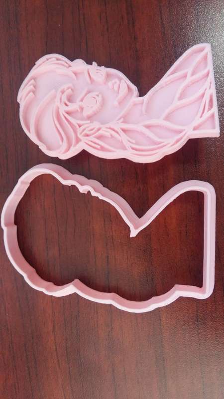 Frozen cookie cutter Elsa  8x4.5cn